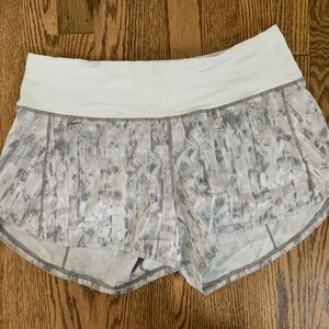 Lululemon Running Short - Gray and White Pattern